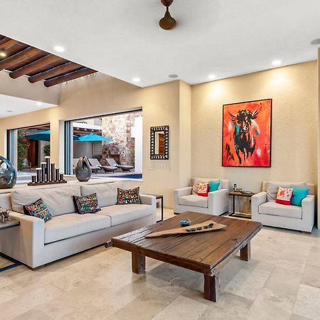 Contemporary Villa With 2 Pools, Walking Distance To Beach And Butler Included Cabo San Lucas Extérieur photo